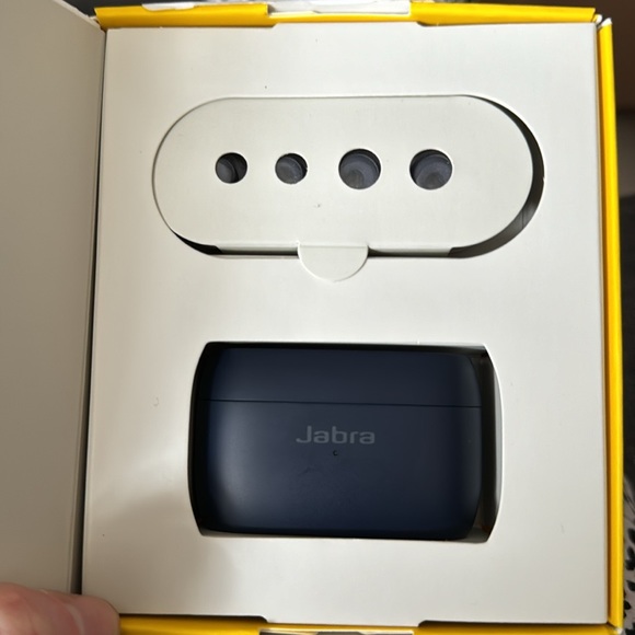 Jabra Elite 4 Active - Picture 3 of 5